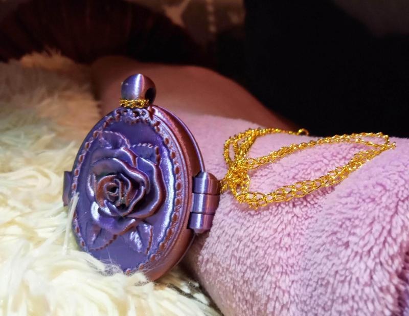 Secret Brooch Photo Pendant