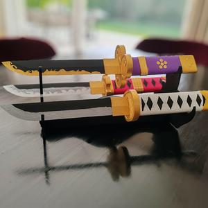 Zoro's swords as tanto blades