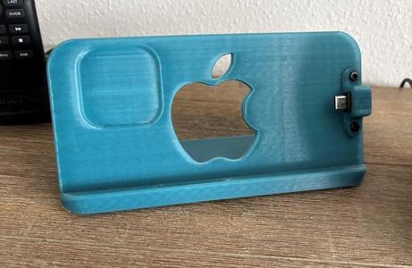 iPhone 15 Charging Base