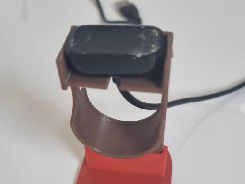 Fitbit Charge 5 charger holder