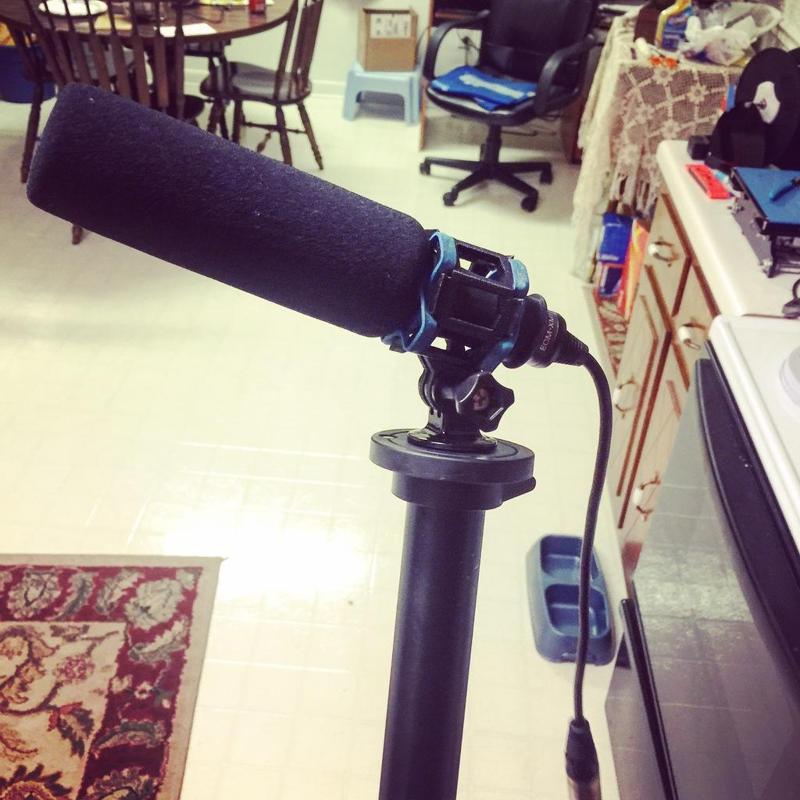 Shotgun microphone shock mount