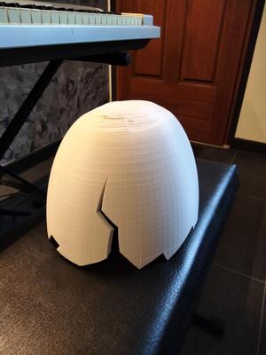 Calimero's eggshell helmet
