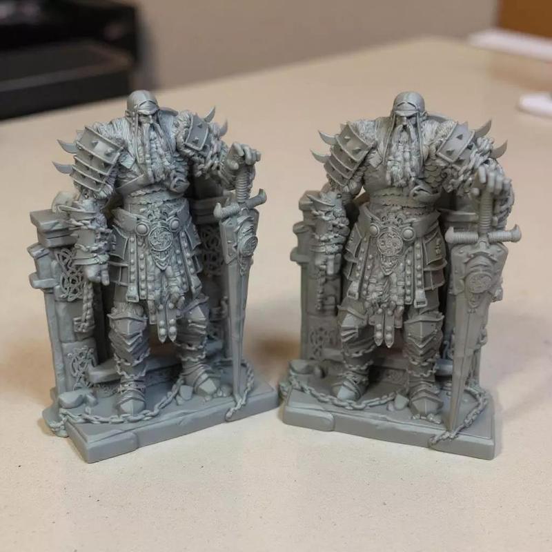 Nordic King Miniature Dungeons and dragons Tabletop RPG