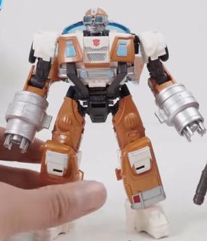 TRANSFORMERS: RISE OF THE BEASTS ROTB Deluxe CLASS Wheeljack Cannon
