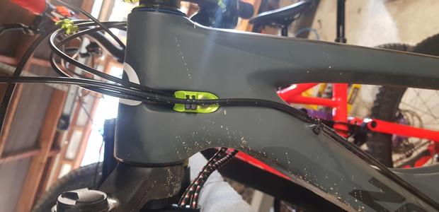Zerode Katipo Internal Cable Clamp with Cable-tie Mount