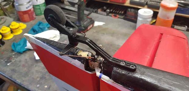 Sbach 342 wingspan1400mm, rear spur - wheel