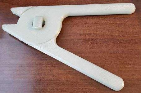 Pliers