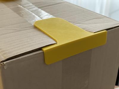 Removable closure for used boxes