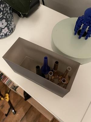 Storage box