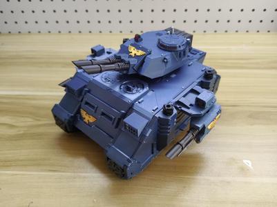 Predator tank, movable tracks