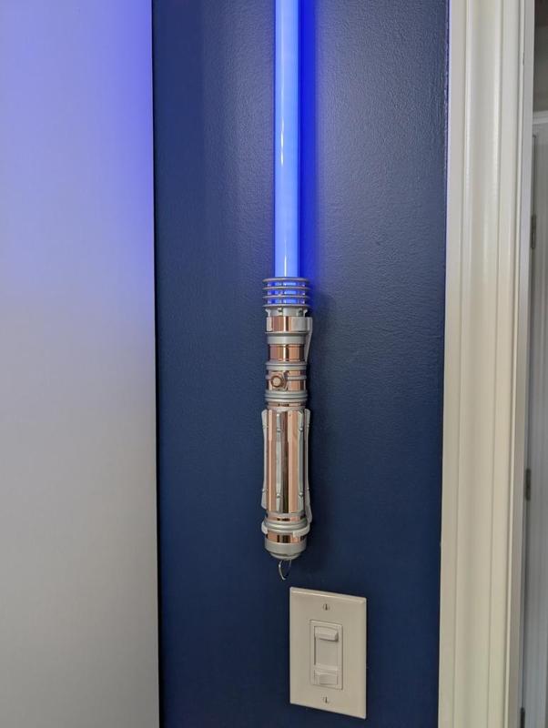Lightsaber Wall Mount - Leia Black Series Elite Force FX
