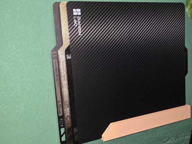 Wall-Mounted Print Plate Holder