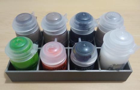 Paint holder for 8 Citadel paints