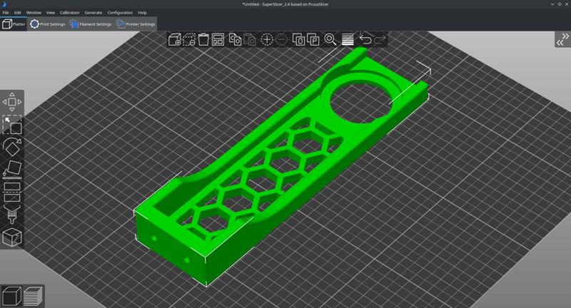 Spool holder plate with recess