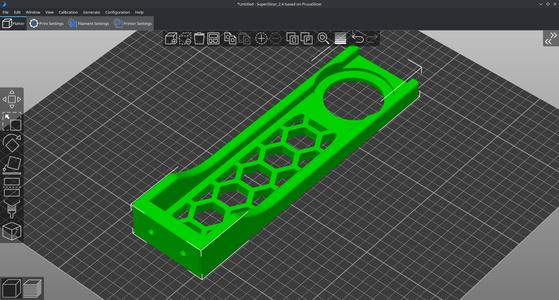 Spool holder plate with recess