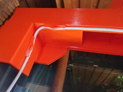 Cable snap clip