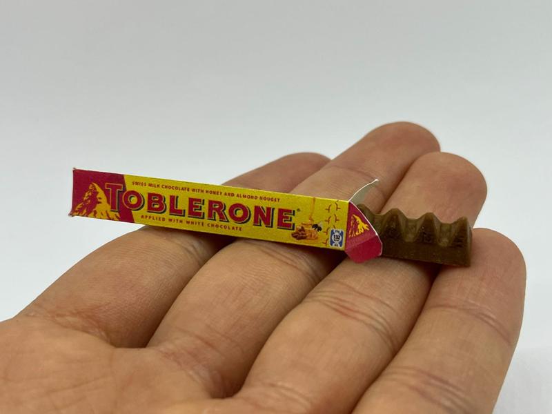 Toblerone mini with wrapping (1:4 scale)