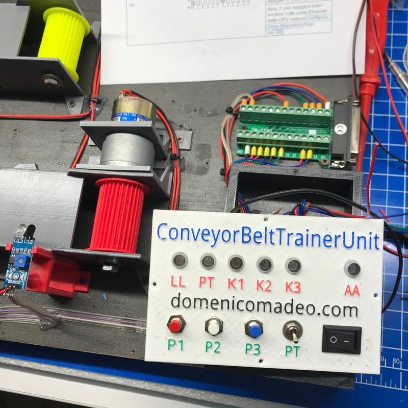 Didactic prototype conveyor belt to be programmed DC Motor