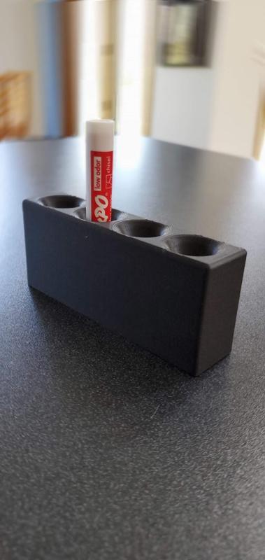 Nice marker Holder