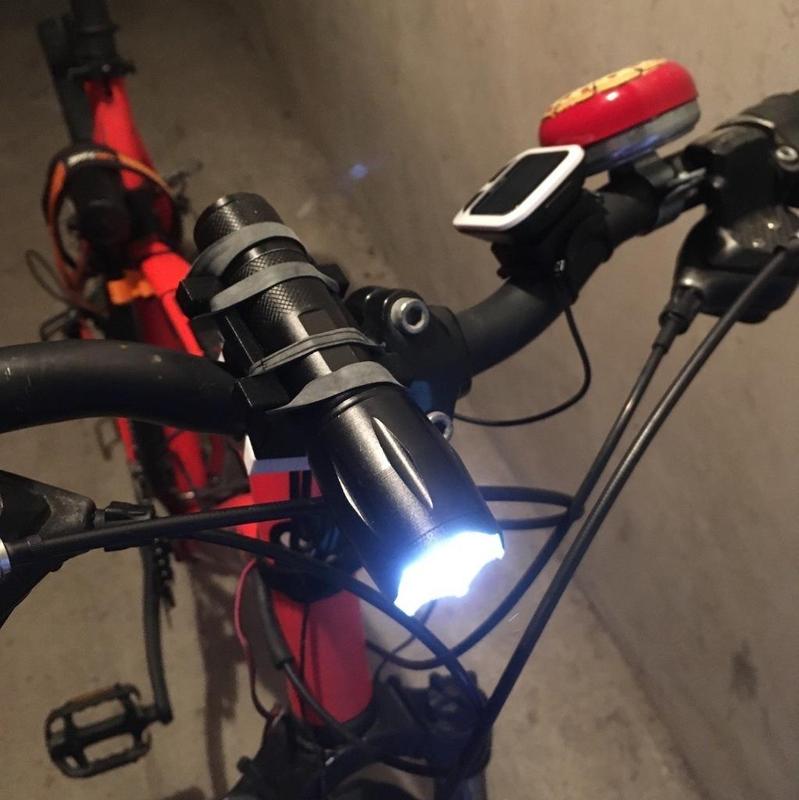 Flash Light Bike support