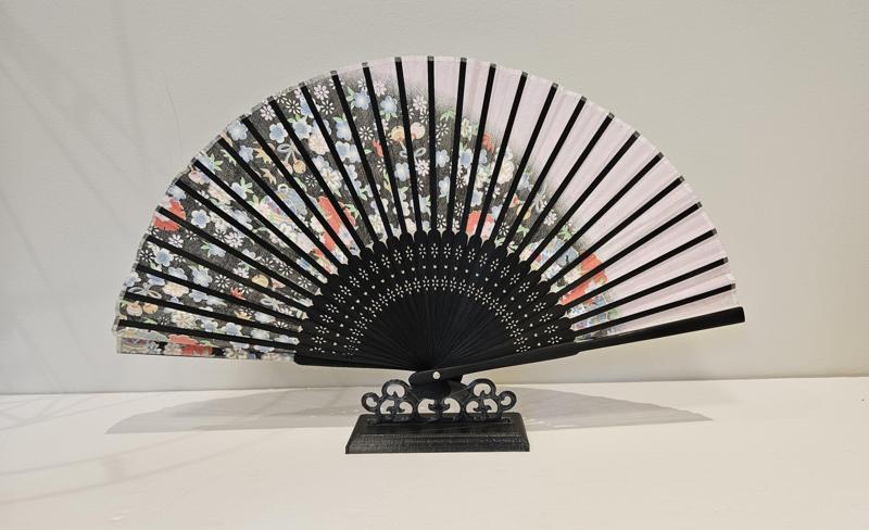 Folding Fan Stand