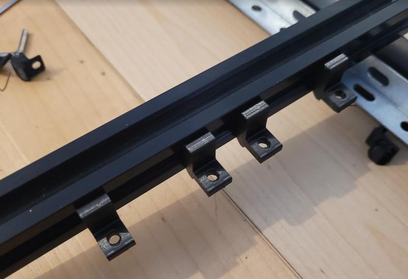 Quantum Board 2020 t-nut Slider extrusion profile mounting bracket for led grow light panel (LM301/alu system/rack)