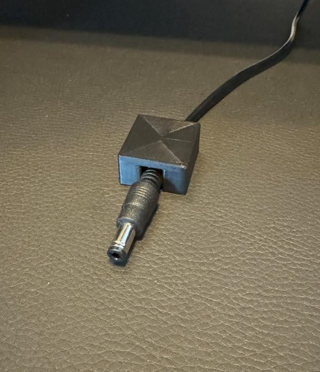 Magnetic Cable Anchor - Inspired by Secretlab