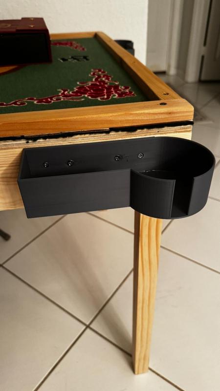 Cupholder tray