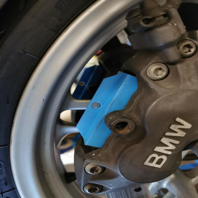 BMW K1200RS iABS Bremssattel Sperrklötze als Entlüftungshilfe