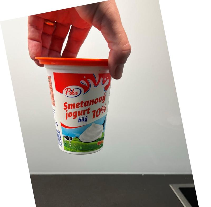 Self -locking yogurt cap (editable)