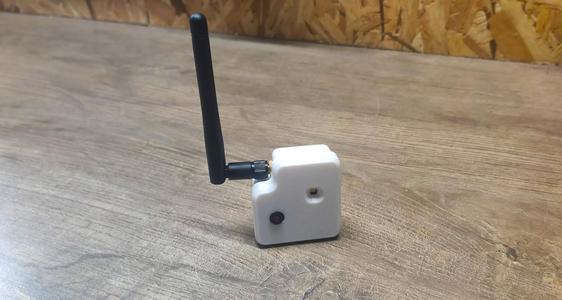 ESP32-CAM BOX with antenna
