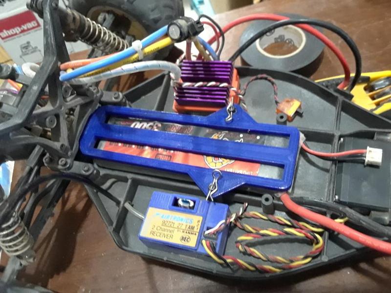 Team Associated T4 Batery Holder