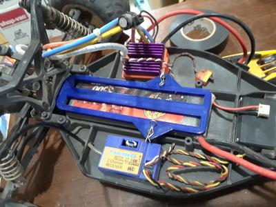 Team Associated T4 Batery Holder