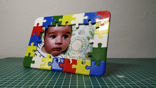 Puzzle photo frame
