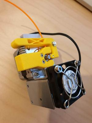 Springloaded extruder for Cetus Mk II