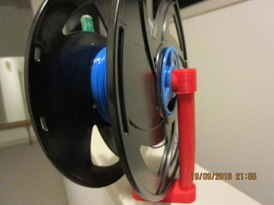 V. Simple Filament Spool Holder