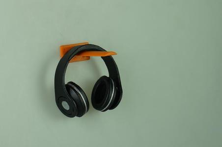 headphone mount