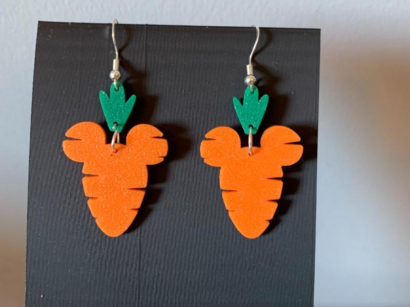 mickey mouse carrot earrings 