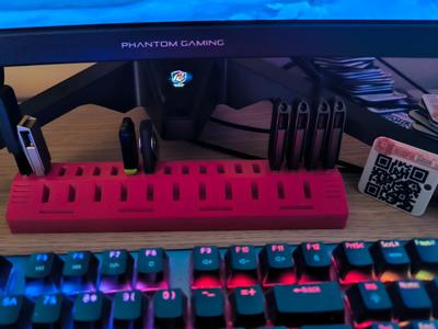 Simple Usb holder