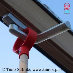 Window opener for roof windows