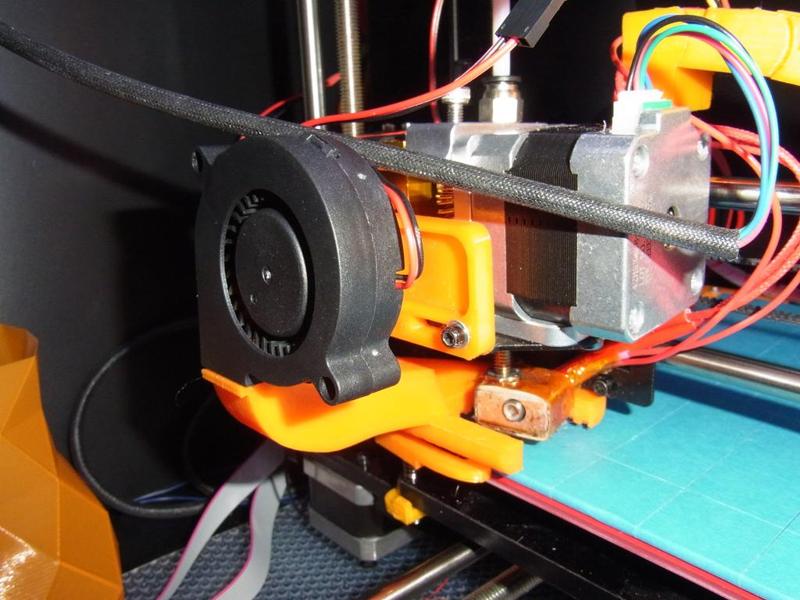 Adjustable Geeetech i3 Pro B MK8 Fanduct with Open Side