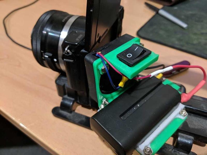 Cooling fan mount for Tripod and Sony NP Battery