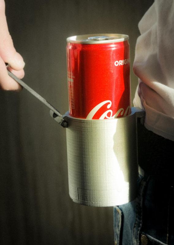 Canholder for a belt