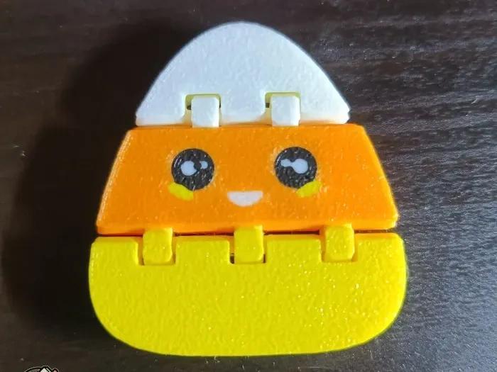 De-stress Hinged Folding Carrot Toy