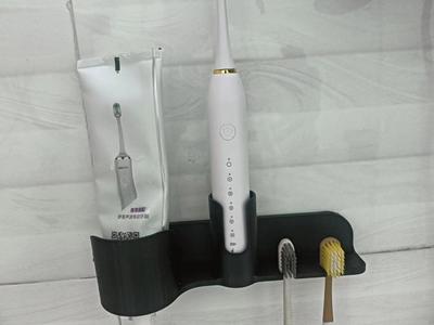 Toothbrush holder (electric toothbrush*1, regular toothbrush*2, toothpaste*1)