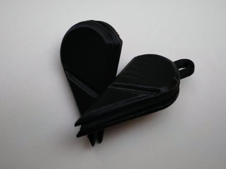 Locket / keychain for photos - Valentine's Day - February 14 - love - friendship