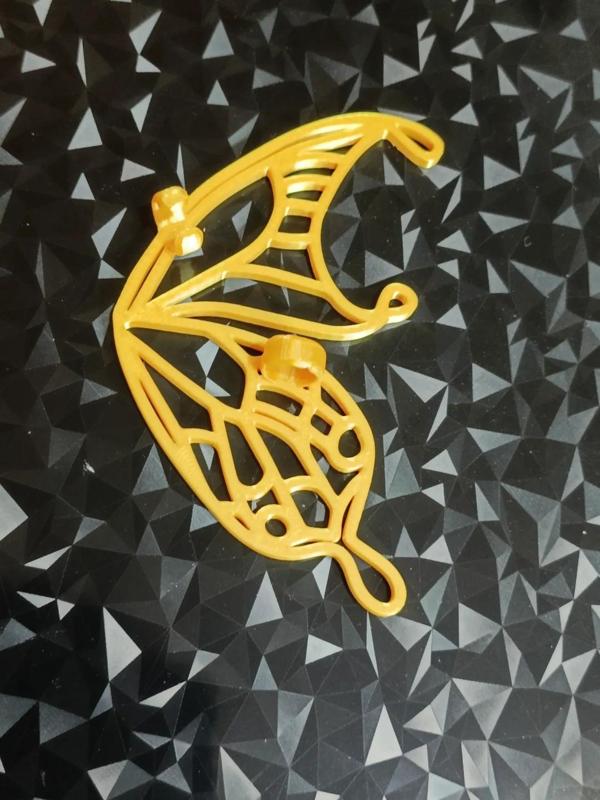 Must-sell for street vendors / To appease daughter / To give to girlfriend / Butterfly fairy earrings