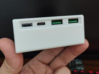 Power bank casing, mobile power bank housing