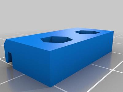 Insulated track adapter, 332-250