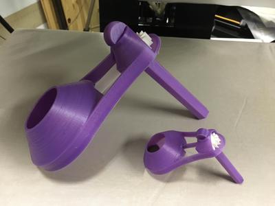 Crécelle / NoiseMaker , great for Hockey Game !